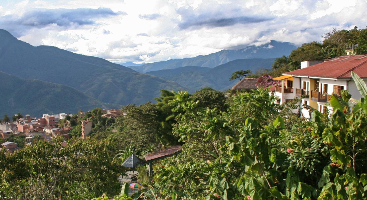 Hotel Esmeralda Coroico Exterior photo