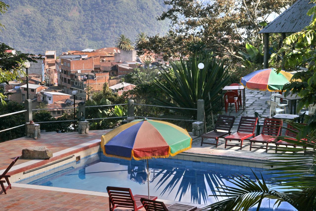 Hotel Esmeralda Coroico Exterior photo